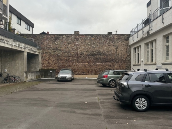 KFZ Stellplatz