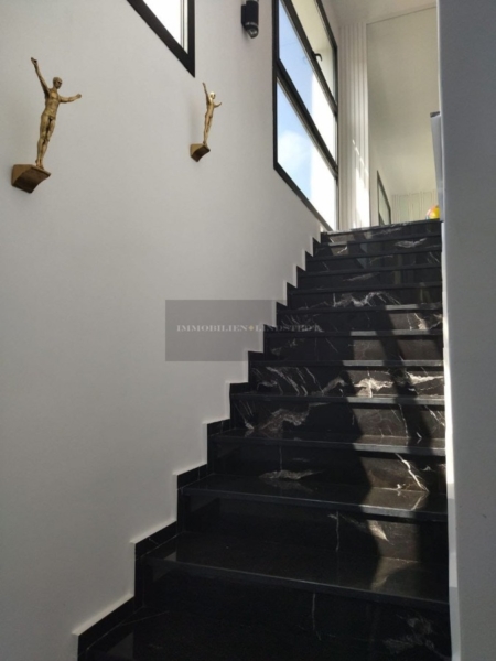 2 floors