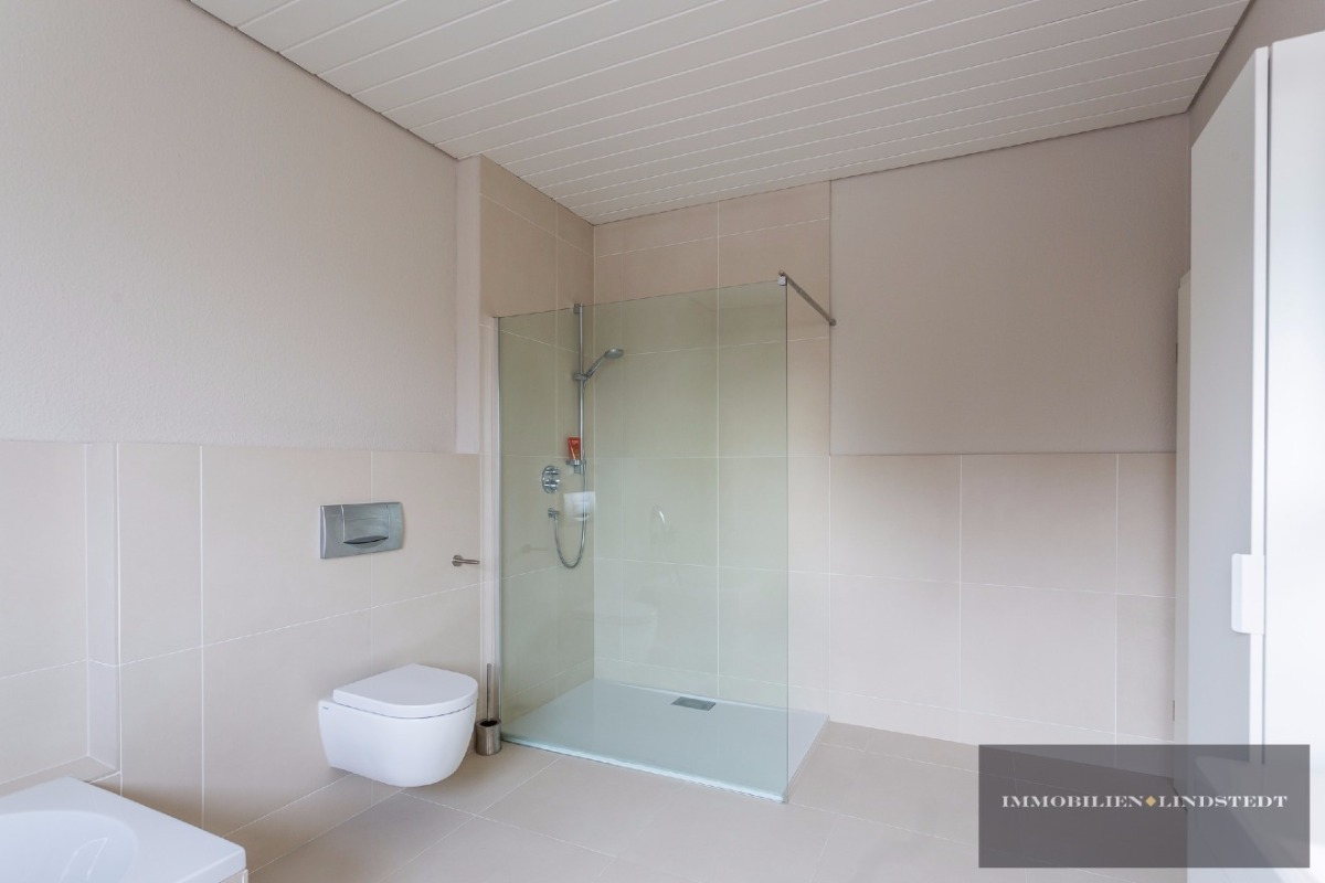 Badezimmer Ansicht 2